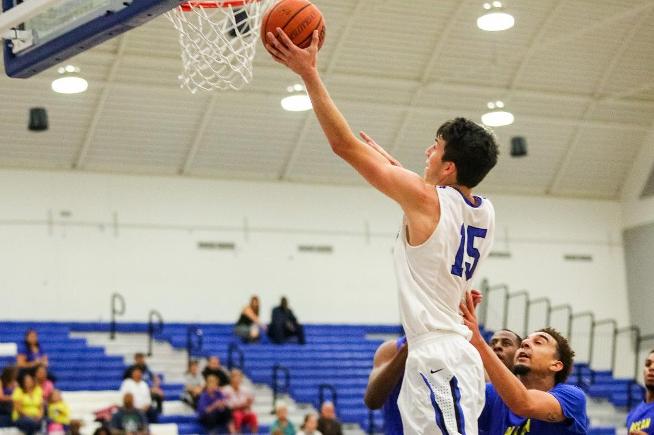 Jeff Gonzalez scored 22 points in the Falcons win over El Camino