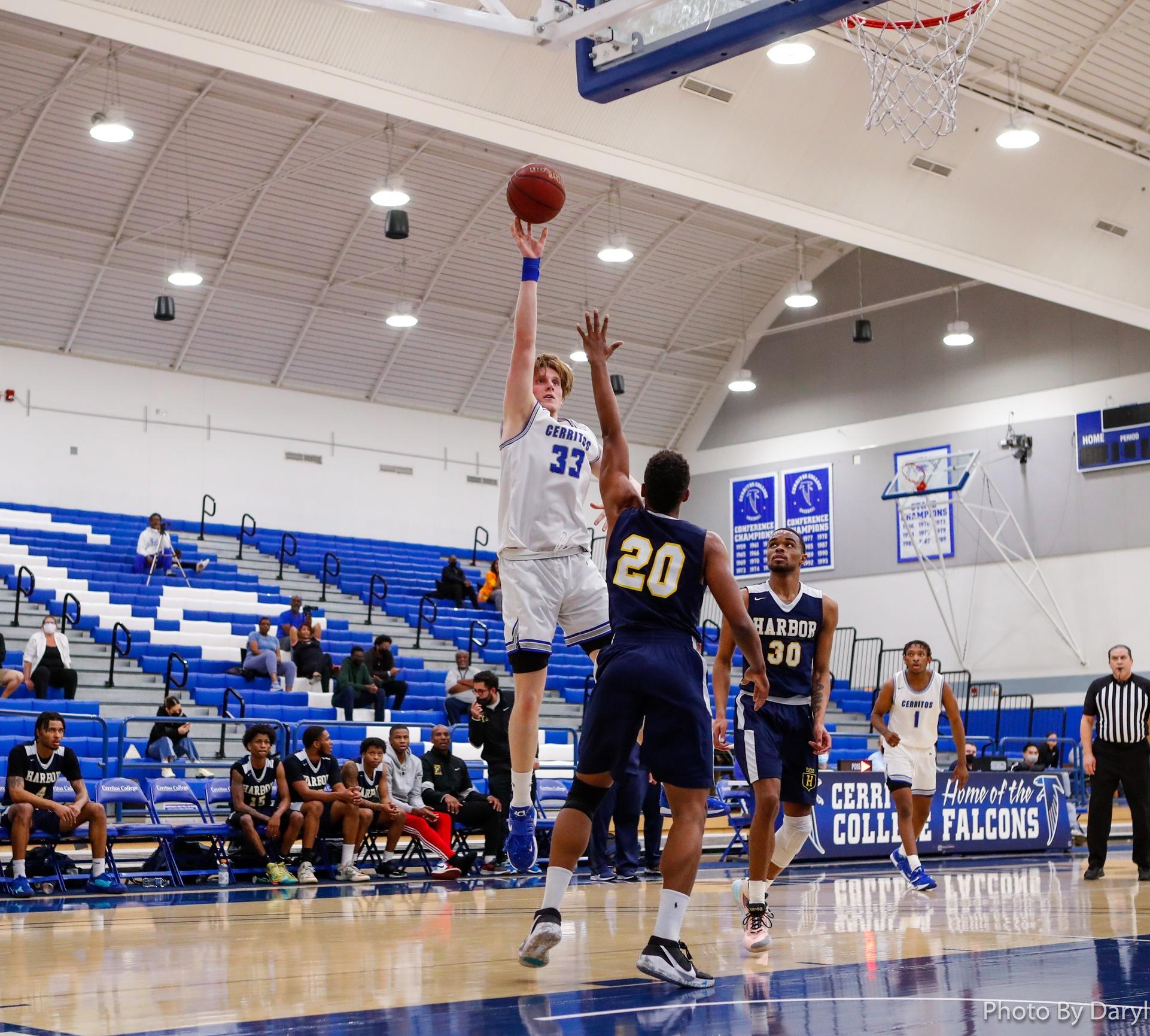 File Photo: Jackson Barnhill had 10 points and six rebounds against Palomar