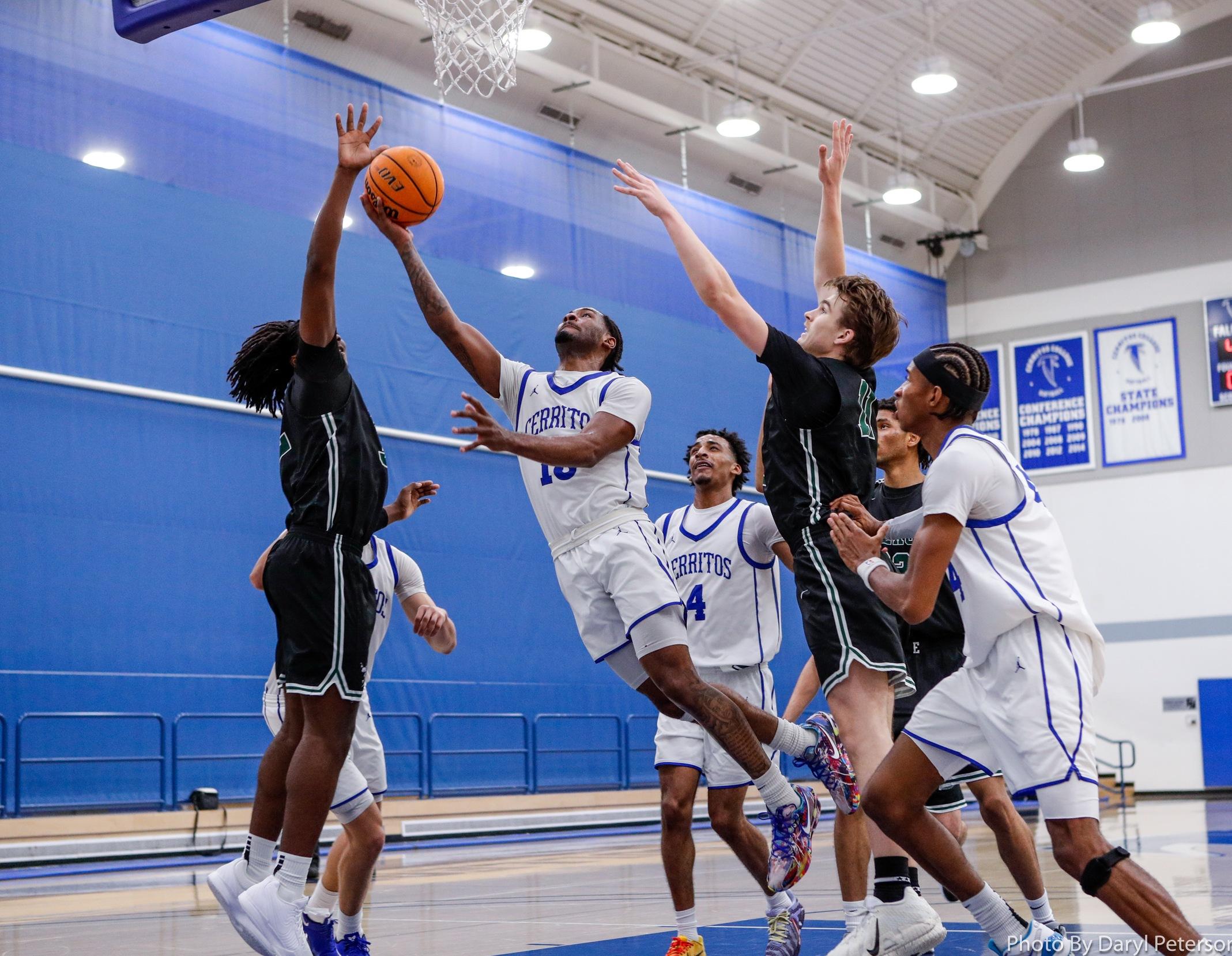 Kamaury Washington led the Falcons with 21 points against East LA