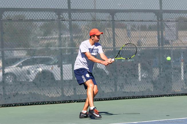 Sasha Krasnov and the Falcons dropped a 6-3 decision to NCAA DIII opponent