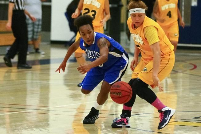 Dijonnae Murphy (13) played great defense in the Falcons comeback win against LA Harbor