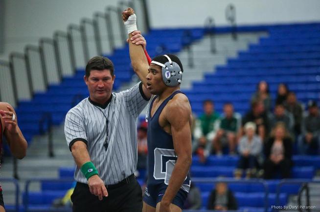 Voris Meeks needed just 2:11 to post a win by pin