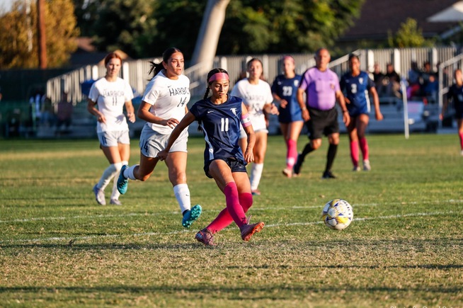 Jenna Santos (11) was named of the of the division's Tri-Defensive Players of the Year