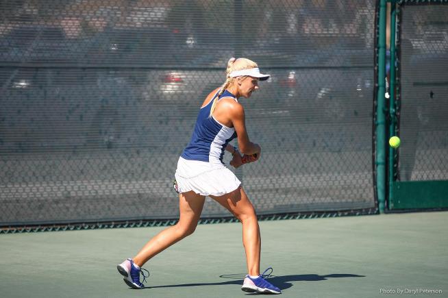 Anastasia Khomyachenko posted a straight set win in the Falcons playoff victory