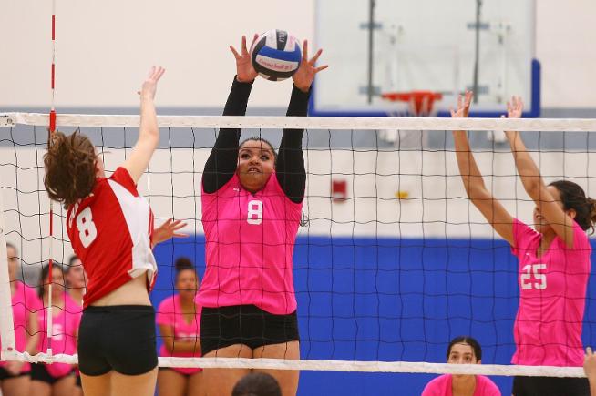 Mary Keil (8) had 15 kills against Chaffey