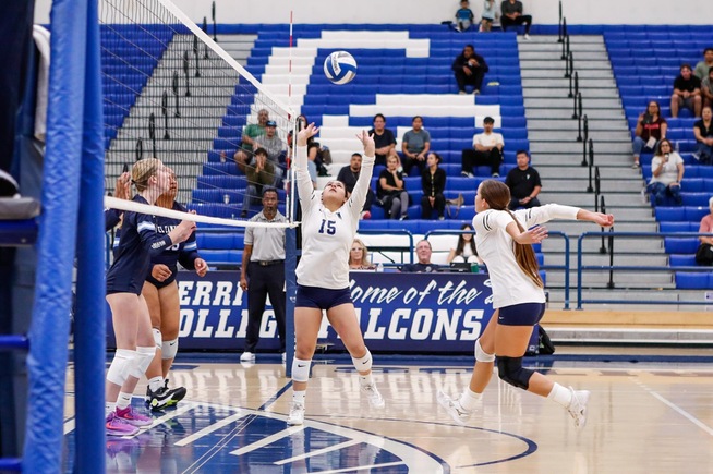 Minerva Rodriguez (15) directed the Falcons to a win over El Camino